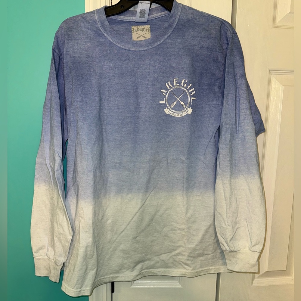 Women’s long sleeve t-shirt